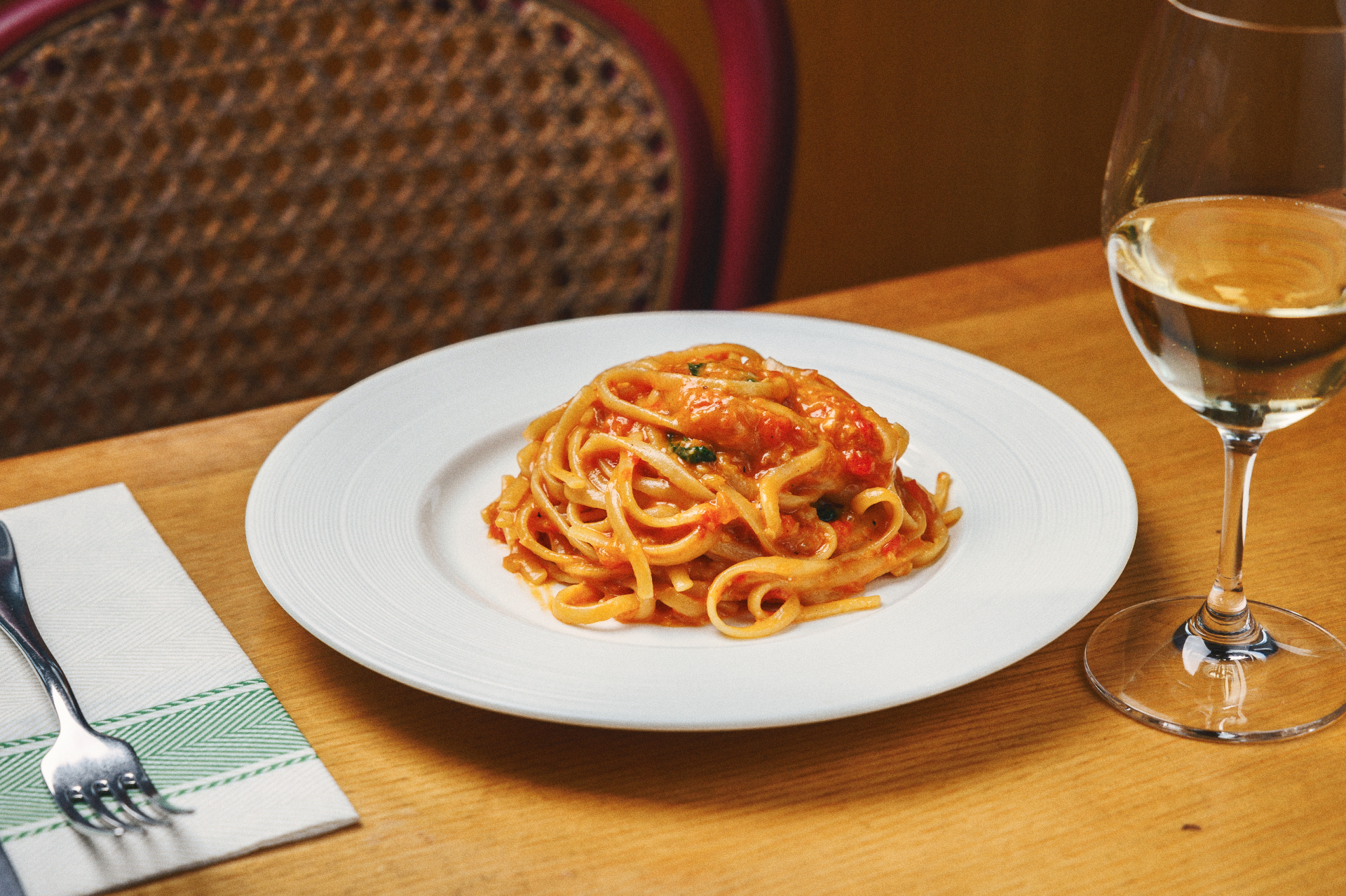Linguine con sugo alla crema di peperoni Linguine con sugo alla crema di peperoni